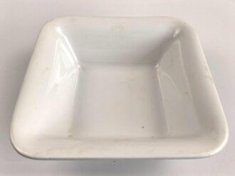 Heer, Kantinenporzellan große, eckige Schale, Kantenlänge 26,5cm, Hersteller Hutschenreuther Selb Bavaria 1940. Gebraucht