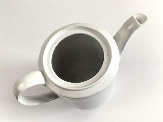 Heer, Kantinenporzellan Kaffeekanne, Hersteller Bavaria 1942, Höhe 24cm mit Deckel, diser wohl ursprünglich nicht zugehörig, gebraucht