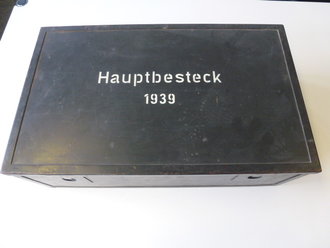 Hauptbesteck 1939, Kasten Originallackiert, die Instrumente z.T. stark gefettet