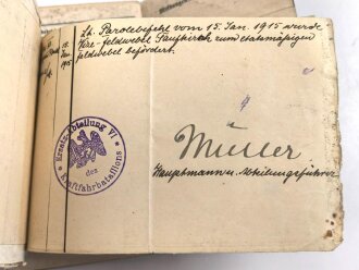 1. Weltkrieg, Militärpaß eines einjährig Freiwilligen im hessischen Infanterie Regiment 81. Eingetragene Landwehr Dienstauszeichnung II. Klasse. Während des 1. Weltkrieg zum immobilen Kraftwagen depot nach Frankfurt / Main versetzt.