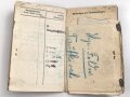 1. Weltkrieg, Militärpaß eines einjährig Freiwilligen im hessischen Infanterie Regiment 81. Eingetragene Landwehr Dienstauszeichnung II. Klasse. Während des 1. Weltkrieg zum immobilen Kraftwagen depot nach Frankfurt / Main versetzt.