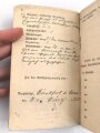 1. Weltkrieg, Militärpaß eines einjährig Freiwilligen im hessischen Infanterie Regiment 81. Eingetragene Landwehr Dienstauszeichnung II. Klasse. Während des 1. Weltkrieg zum immobilen Kraftwagen depot nach Frankfurt / Main versetzt.