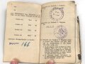 1. Weltkrieg, Militärpaß eines einjährig Freiwilligen im hessischen Infanterie Regiment 81. Eingetragene Landwehr Dienstauszeichnung II. Klasse. Während des 1. Weltkrieg zum immobilen Kraftwagen depot nach Frankfurt / Main versetzt.