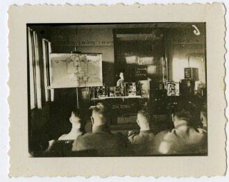 Foto Schulungsraum Wehrmacht für Funktechnik,...
