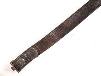 1.Weltkrieg Preussen. Koppel für Mannschaften, Eisenschloss lackiert, Länge des Riemen 103cm, ungereinigt
