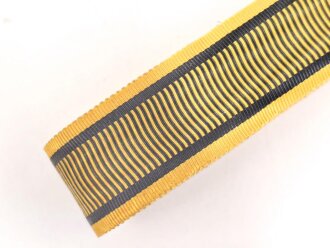 Österreich, Band zur Kriegsmedaille 1873. Breite 25mm, sie erhalten je 15cm von der Rolle abgeschnitten