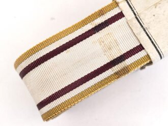 Rumänien, Band zum Sanitäts Verdienstkreuz. Breite 30mm, sie erhalten je 15cm von der Rolle abgeschnitten