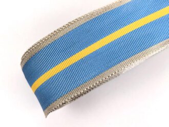 Rumänien, Ordensband Breite 30mm, sie erhalten je 15cm von der Rolle abgeschnitten. Verformt