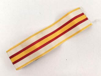 Spanien, Ordensband zur Militärverdienstmedaille . Breite 25mm, Länge 43cm