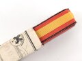 Spanien, Bündel Ordensband für die Bandspange zur Medalla de la Campana 1936-1939. Breite 15mm, in der originalen Banderole, laut dieser 10 Meter