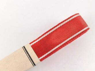 Finnland, Bündel Ordensband für die Bandspange zum Freiheitskreuz. Breite 15mm, in der originalen Banderole, laut dieser 10 Meter