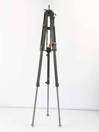 Gestell für Optik Reichswehr und frühe Wehrmacht, passend für Scherenfernrohr, Richtkreis, K-Blink.., Lichtsprechgerät. Guter Zustand, überlackiertes Stück, Lack blättert ab