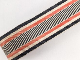 Ordensband zum Kriegsehrenkreuz mit Schwertern Ehrenbund Deutscher Weltkriegsteilnehmer e.V.. Breite 25mm, sie erhalten je 15cm von der Rolle abgeschnitten