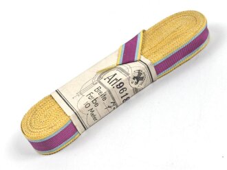 Mecklenburg Schwerin, Bündel Ordensband für die Bandspange zum Hausorden der Wendischen Krone. Breite 15mm, in der originalen Banderole, laut dieser 10 Meter