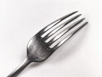 Gabel von der Kriegsmarine, datiert 1942, Metall, Gesamtlänge ca. 21 cm