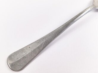 Gabel von der Wehrmacht aus Aluminium, datiert 1941, Gesamtlänge ca. 21 cm