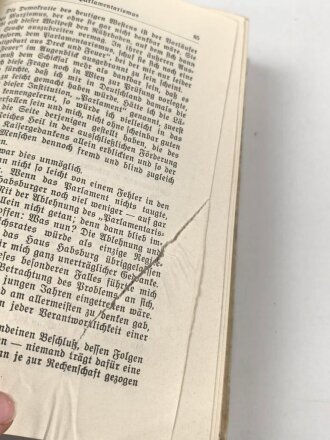 Adolf Hitler "Mein Kampf" Hochzeitsausgabe der Gemeinde Bruck an der Leitha Österreich von 1939, Portrait vorne hat sich gelöst, datiert 1943