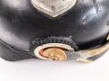 Bayern, Pickelhaube für eine Reserveoffizier der Kavallerie. Kriegsausführung, die vergoldung zum Teil vergangen. Zwei Sternsplinte fehlen. Keine Doppellöcher