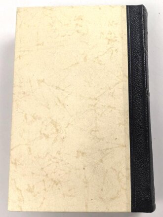 Adolf Hitler "Mein Kampf" Auflage von 1942, Hochzeitsausgabe / Kriegsausgabe der Stadt Wien mit Widmung von 1943, im Schuber. Sehr guter Zustand
