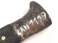 Fahrtenmesser für Angehörige der Hitlerjugend. Frühe Ausführung mit Devise, Hersteller M7/8. Raute wackelt leicht wie es sein soll. Ungereinigt