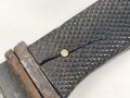 Fahrtenmesser für Angehörige der Hitlerjugend. Frühe Ausführung mit Devise, Hersteller M7/8. Raute wackelt leicht wie es sein soll. Ungereinigt
