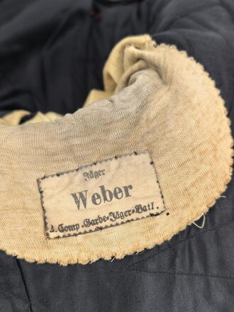Preussen, Waffenrock für einen Angehörigen im Garde Jäger Btl. Eigentumstück in gutem Gesamtzustand, mit  Schiesspreis 1908. Namensetikett in der linken Achsel. Guter Gesamtzustand, selten