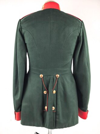 Preussen, Waffenrock für einen Angehörigen im Garde Jäger Btl. Eigentumstück in gutem Gesamtzustand, mit  Schiesspreis 1908. Namensetikett in der linken Achsel. Guter Gesamtzustand, selten