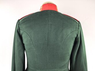 Preussen, Waffenrock für einen Angehörigen im Garde Jäger Btl. Eigentumstück in gutem Gesamtzustand, mit  Schiesspreis 1908. Namensetikett in der linken Achsel. Guter Gesamtzustand, selten