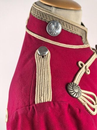 Preussen, Attila eines Sergeanten im Husaren Regiment 5. Krapprot mit weißer Kantschnur. Eigentumstück in gutem Zustand, selten