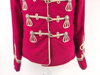 Preussen, Attila eines Sergeanten im Husaren Regiment 5. Krapprot mit weißer Kantschnur. Eigentumstück in gutem Zustand, selten