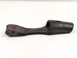 Kaiserreich und 1. Weltkrieg, Koppelschuh zum Seitengewehr M98/05. Ungewöhnliche, nicht genietete Ausführung ohne Herstellermarkierung
