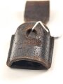 Kaiserreich und 1. Weltkrieg, Koppelschuh zum Seitengewehr M98/05. Ungewöhnliche, nicht genietete Ausführung ohne Herstellermarkierung