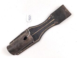 Koppelschuh zum Seitengewehr M84/98 für K98 der Wehrmacht. Guter Zustand, mit Reichsbetriebsnummer