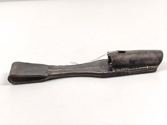 Koppelschuh zum Seitengewehr M84/98 für K98 der Wehrmacht. Guter Zustand, mit Reichsbetriebsnummer