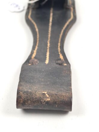 Koppelschuh zum Seitengewehr M84/98 für K98 der Wehrmacht. Guter Zustand, mit Reichsbetriebsnummer
