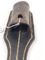 Koppelschuh zum Seitengewehr M84/98 für K98 der Wehrmacht. Guter Zustand, mit Reichsbetriebsnummer