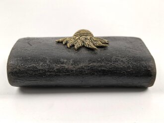 Frankreich ? , lederner Kartuschkasten in gutem Zustand, breite 15,5cm