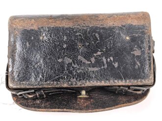 Frankreich ? , lederner Kartuschkasten in gutem Zustand, breite 15,5cm