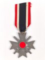 Kriegsverdienstkreuz 2. Klasse mit Schwertern. Zink am Band, Im Bandring markiert "10" für Förster & Barth Pforzheim