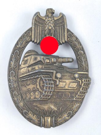 Panzerkampfabzeichen in bronze, Zink bronziert. Ohne Herstellermarkierung, aber Steinhauer & Lück zuzuordnen