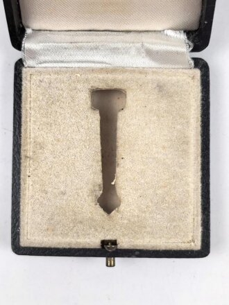Eisernes Kreuz 1. Klasse 1939 im Etui. Hersteller "20" auf der Nadel für Zimmermann . Sehr guter Zustand