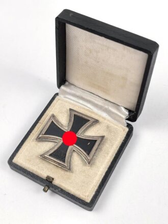 Eisernes Kreuz 1. Klasse 1939 im Etui. Hersteller...