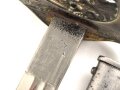 Preussen, Infanterie Offiziers Degen Modell 1889 . Das Grifftsück in Luxusausführung, die Scheide vernickelt. Klinge ohne Hersteller