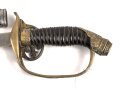 Preussen, Infanterie Offiziers Degen Modell 1889 . Das Grifftsück in Luxusausführung, die Scheide vernickelt. Klinge ohne Hersteller