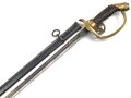 Preussen, IOD89, Infanterie Offiziers Degen Modell 1889. Das "Griffemblem" sicherlich neuzeitlich befestigt, vermutlich aus Teilen zusammengesetztes Stück