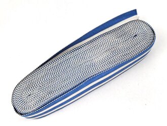 Italien, Ordensband zum Kriegsverdienstkreuz 1.Weltkrieg. Breite 30mm, sie erhalten je 15cm von der Rolle abgeschnitten