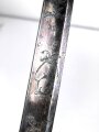 Frankreich, Säbel für Infanterie Offiziere um 1800. Seitenbügel des Griffes beweglich, beidseitig verzierte, saubere Klinge. Insgesamt in für das Alter sehr gutem Zustand.