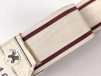 Rumänien, Ordensband zum Sanitäts Verdienstkreuz mit Krone. Breite 30mm, sie erhalten je 15cm von der Rolle abgeschnitten