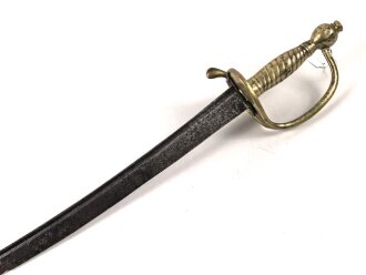 Grenadiersäbel, Messinggefäß in einfacher Ausführung, die narbige Klinge gereinigt. Alter und Herkunft unbekannt.