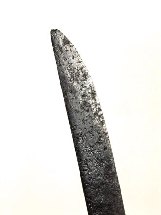 Grenadiersäbel, Messinggefäß in einfacher Ausführung, die narbige Klinge gereinigt. Alter und Herkunft unbekannt.